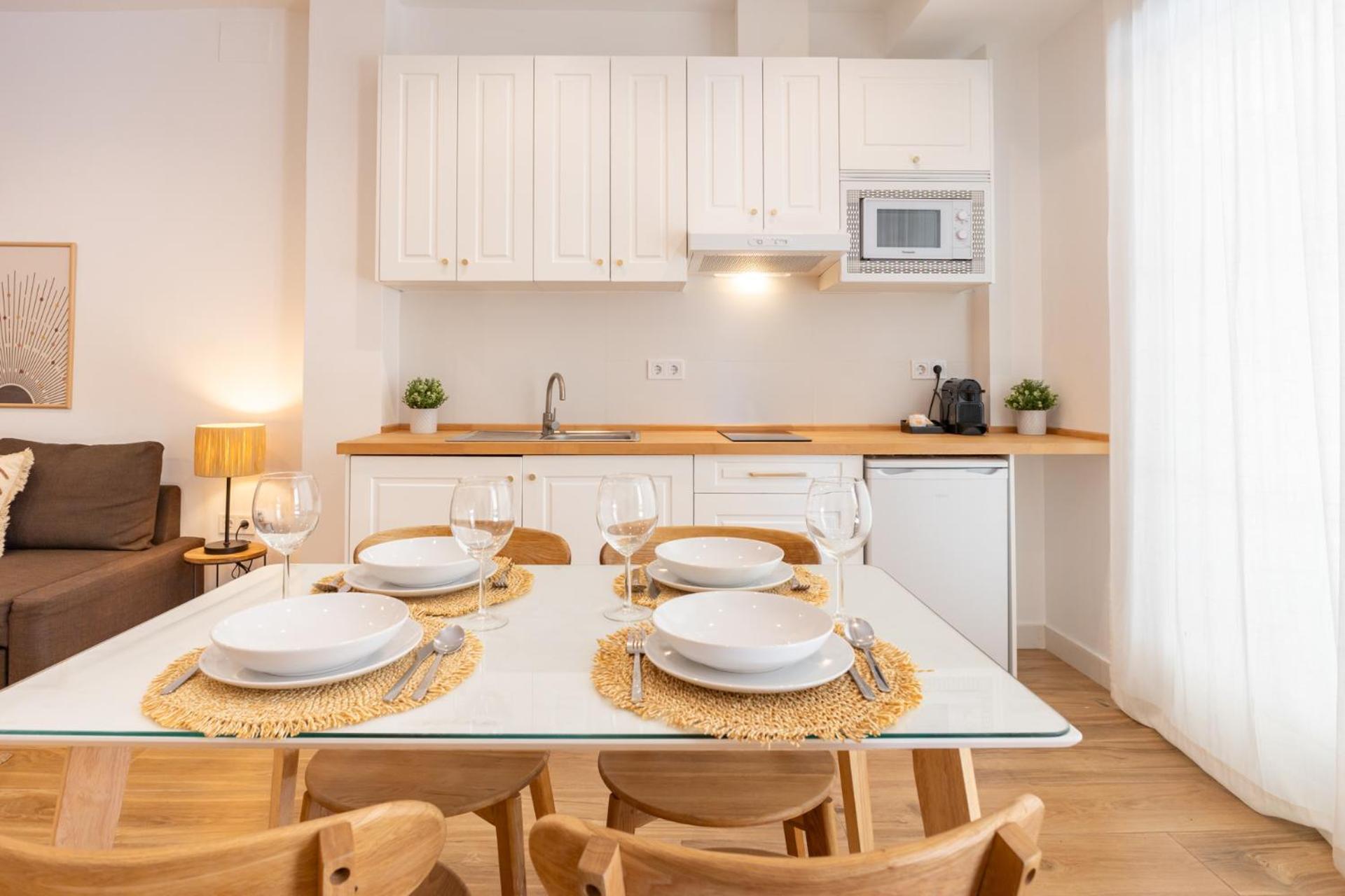 Isg Apartments Triana Estudio 2 Siviglia Esterno foto